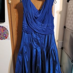 Adriana papell dress